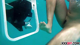 Thick boats and uber-sexy teen tarts