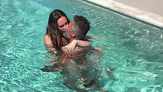 Underwater Fuck in the Pool