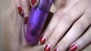 Cute teen Tiff Love takes off her outfit and masturbates