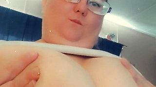 I love gaging on dick.