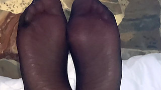 Cumming Soles of Feet to Secretary POV