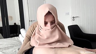 Arab Step Mom Helps To Masturbate Her Stepson With Broken Arms