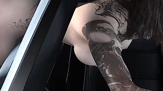 E Girl Pounded on the Car Door