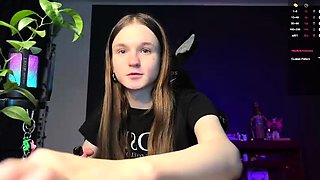 Cute blonde amateur webcam teen masturbating