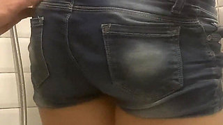 He Was Peeking so I Invited Him to Fuck Me Amateur MILF