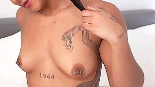 The Babysitter Naomie Discovers Sex