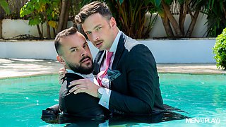 A Wet Lunch Break - MENatPLAY