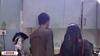 friend&#039;s milf got fucked by me by -Snapchat143