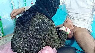 Hot Wedding Night Sex with Desi Bride in Hot Missionary Fucking, Suhagraat Hot Chudai of Hot Bride