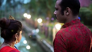 Sexy milf babe playing with dildo on webcam