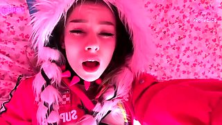 Anal camgirls share a fuck machine and a cock in a threesome