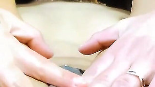 Chica Caliente Jugando Con Su Vagina