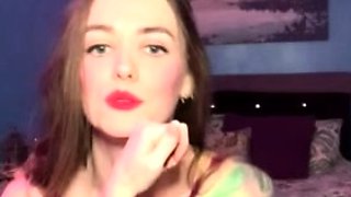 Hot brunette from squirt masturbating on webcam