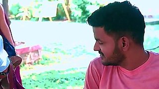 Newly Married Bhabhi Seduce by Bra Seller in the Home