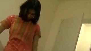 Young Pakistani students have sex at home