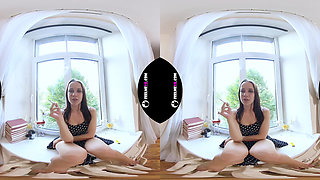 Paula Smoke and Orgasm Virtual Reality