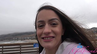 Hot brunette Summer Renee in reverse cowgirl, satisfying her guy’s foot fetish