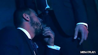 Cruising Glory Hole - MENatPLAY