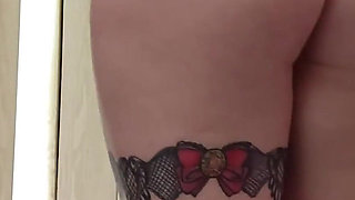 Howing My Body at a Dressing Room