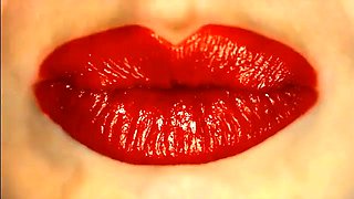 Black-haired Ella Knox Ravaging In The Couch With Her Elastic Bootie