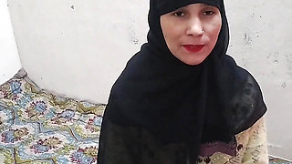 Muslim girlfriend ko ghumane ke bahane hotel me jabar dasti pela