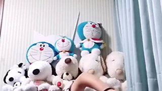 Feeling Sensitive Alone at Home Can't Stop