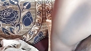 Indian aunty seduced her big boobs in front of camera