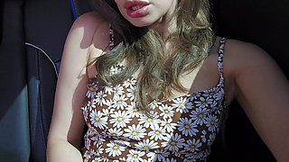 I was driving to work in a taxi and decided to masturbate my pussy. (P1)