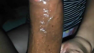 4896573
