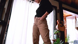 Cute amateur brunette naughty in solo jerking show on camera