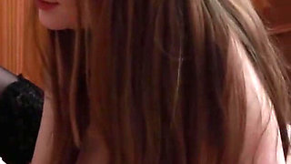 British 18-year-old gives an oily handjob