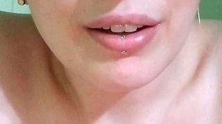 Young Amateur Girl Stripping and Masturbating Cam