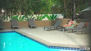 Lucidflix the Pool with Charlotte Sins
