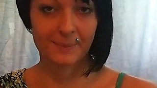 Emo Chick Lola Wisse Teases on Cam