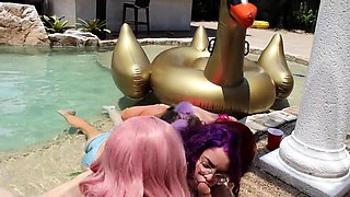 MILF group sex outdoor cumshot and facial204