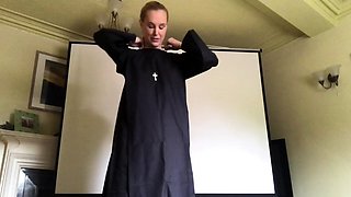 Amateur blondie solo anal masturbation