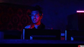 King Noire's Wild Control in a Sultry Space