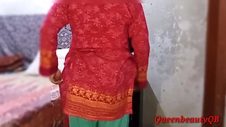 Young Boy In Muslim Indian Desi Sexy Aunty Ko Hot Ne Chod Diya Homemade Video By Queenbeautyqb
