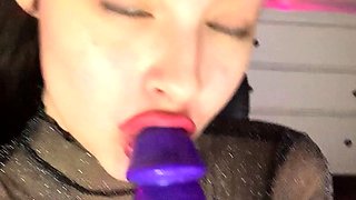 Webcam Teen masturbates and pretends you came in her mouth
