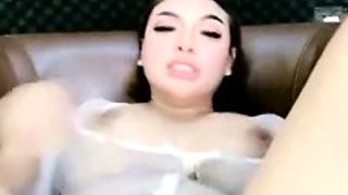 Colmek Sampai Muncrat Berkali Kali