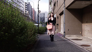My Plump H Cup Squirting Wife Cuckolded by the Neighborhood Esthetician