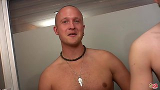 Sandra Milka's Natural Curves in Fiery Group Play