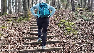 6 Outdoor Piss Scenes