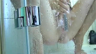 Messy bitch in the bathroom