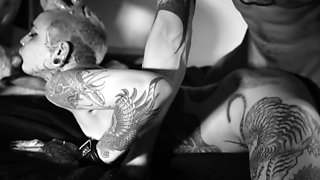 blackkiss en baise anal en trio