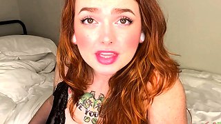 Amateur hottie webcam masturbation