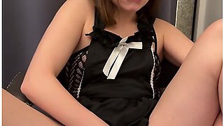Maid Has Fun While Nobody Is Home