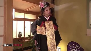 Yuna Shiratori Amazing Asian Doll Gives Mind-Blowing Blowjob
