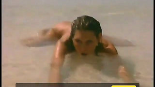Curvy Beach Baby with Cute Breasts Has Loud Orgasm in Water