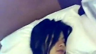 Indonesian Celebrity Cut Tari's Sex Scandal with Ariel